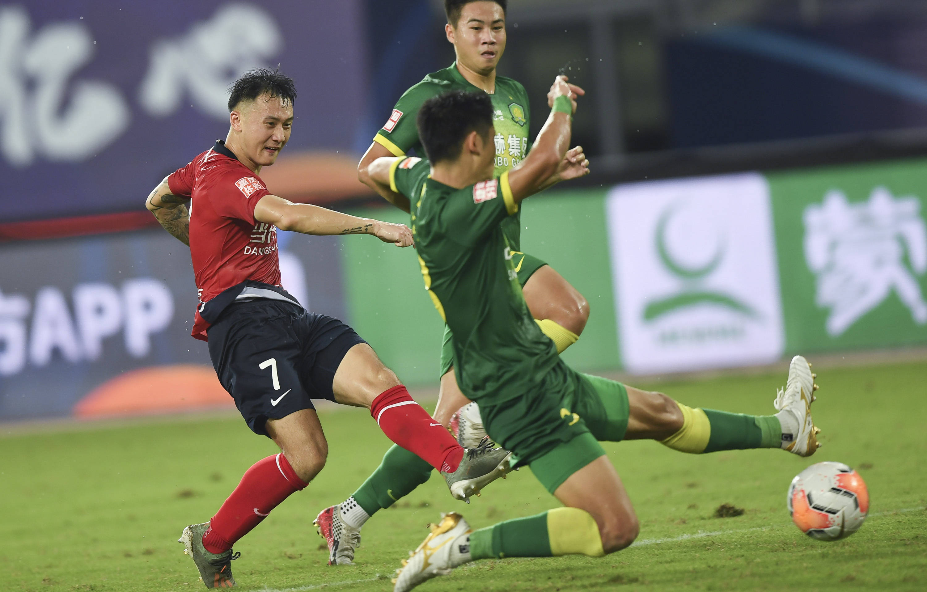 北京中赫国安碰上湾海FC,备战全力以赴的简单介绍 北京中赫国安碰上湾海FC,备战全力以赴的简单介绍