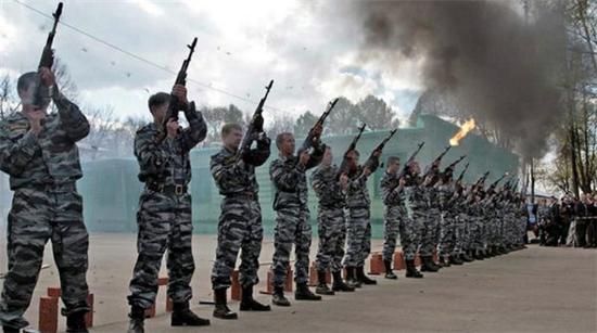 爱游戏亚洲官网-俄罗斯队客场告负，克林姆斯队取得胜利