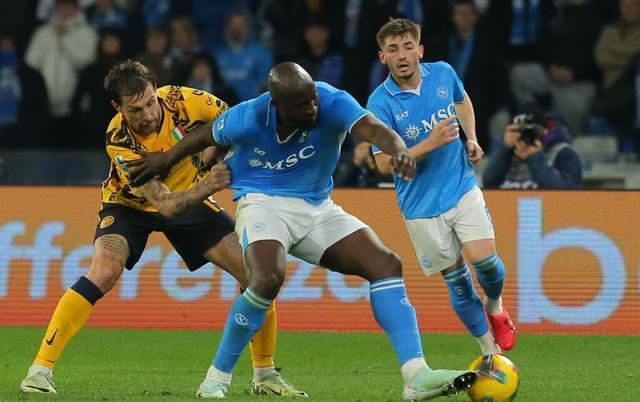 包含国际米兰主场战平那不勒斯，错失追赶机会的词条