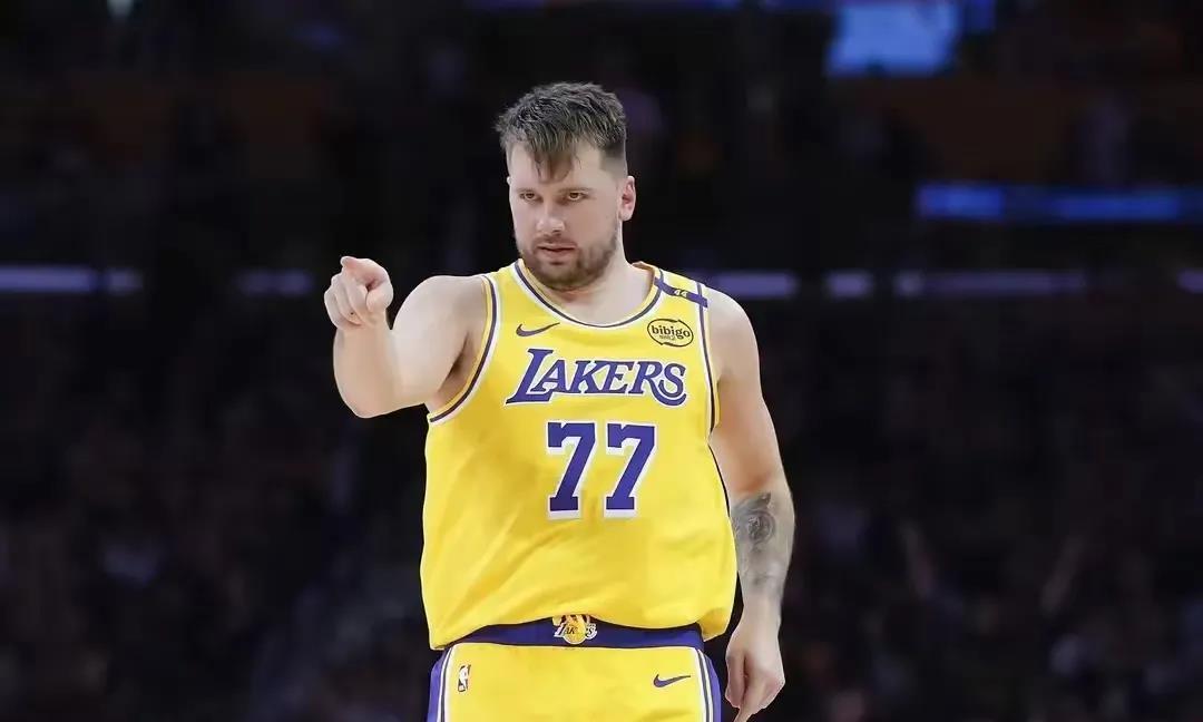 包含獐与灰熊大战,球队胜利使得西部争夺激烈的词条 包含獐与灰熊大战,球队胜利使得西部争夺激烈的词条