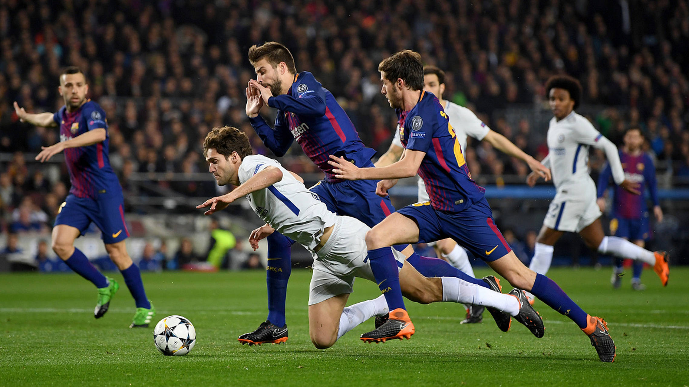 足球比赛巅峰对决,胜者独领风骚的简单介绍 足球比赛巅峰对决,胜者独领风骚的简单介绍