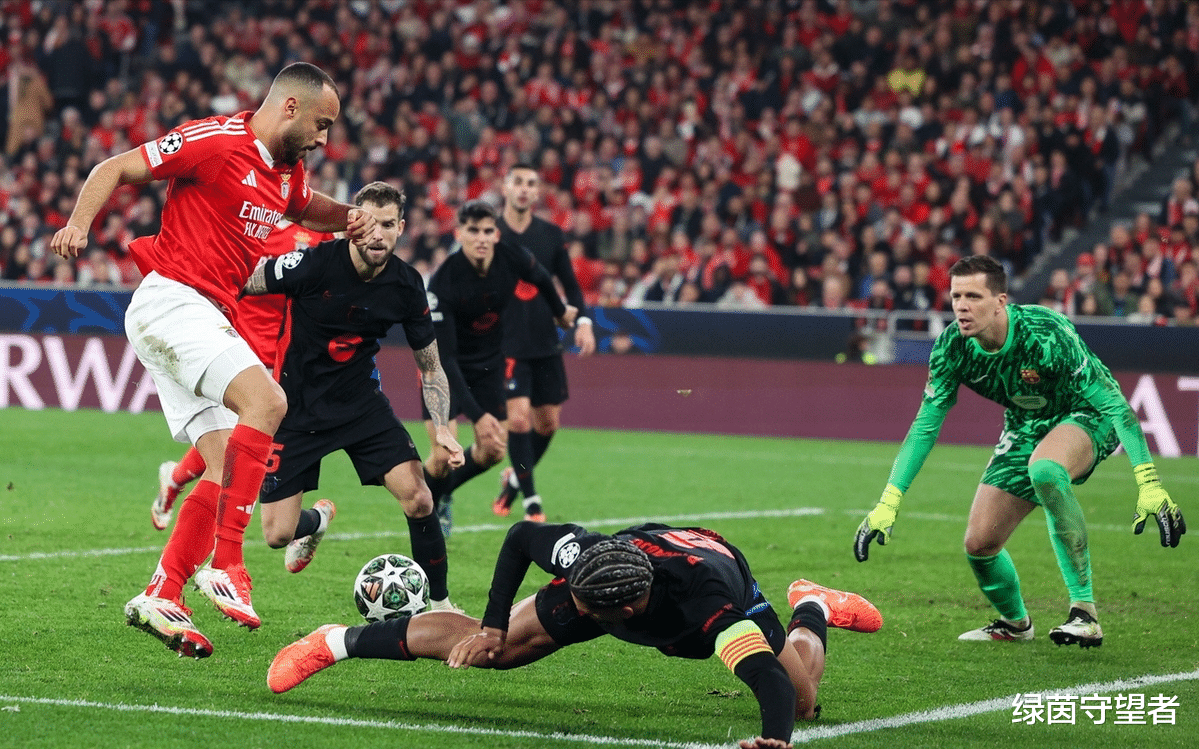 爱游戏在线-巴萨横扫尤文图斯，雄心壮志闯入决赛