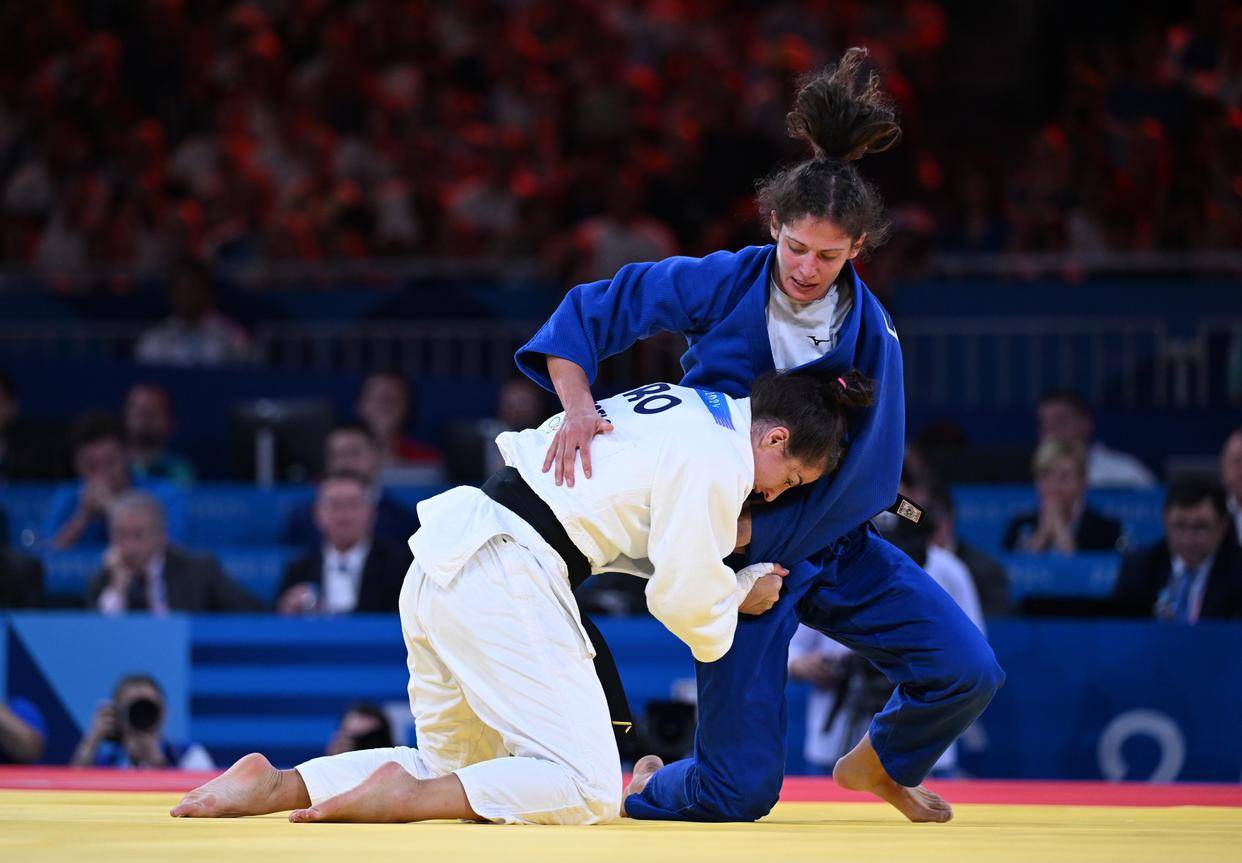 墨西哥选手在柔道比赛中夺冠