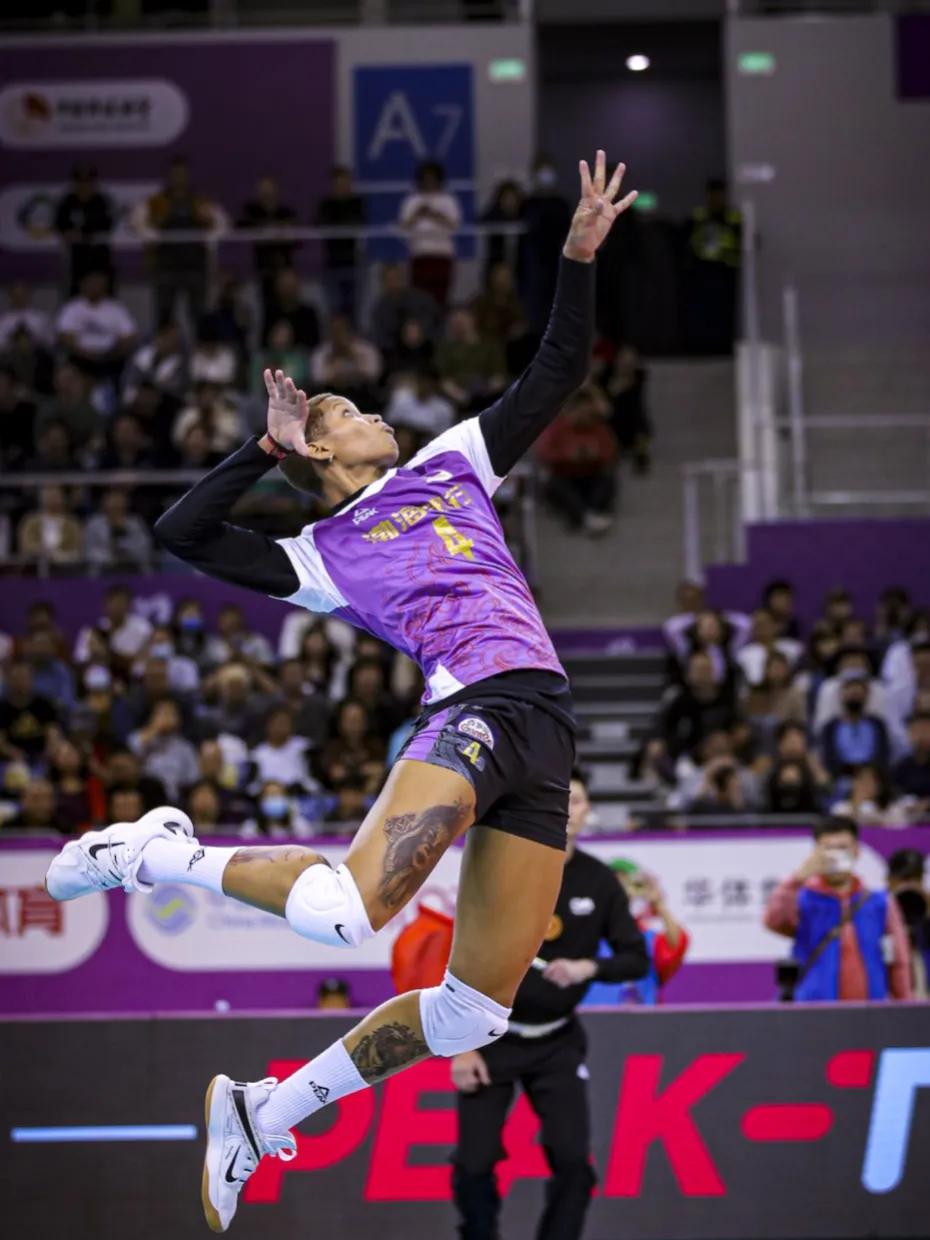 爱游戏网页版入口-关于挥洒汗水，国家队队员再度崭露头角的信息