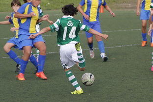 爱游戏网页版-利物浦遭遇惊险逆转，主教练怒斥球员，利物浦著名教练