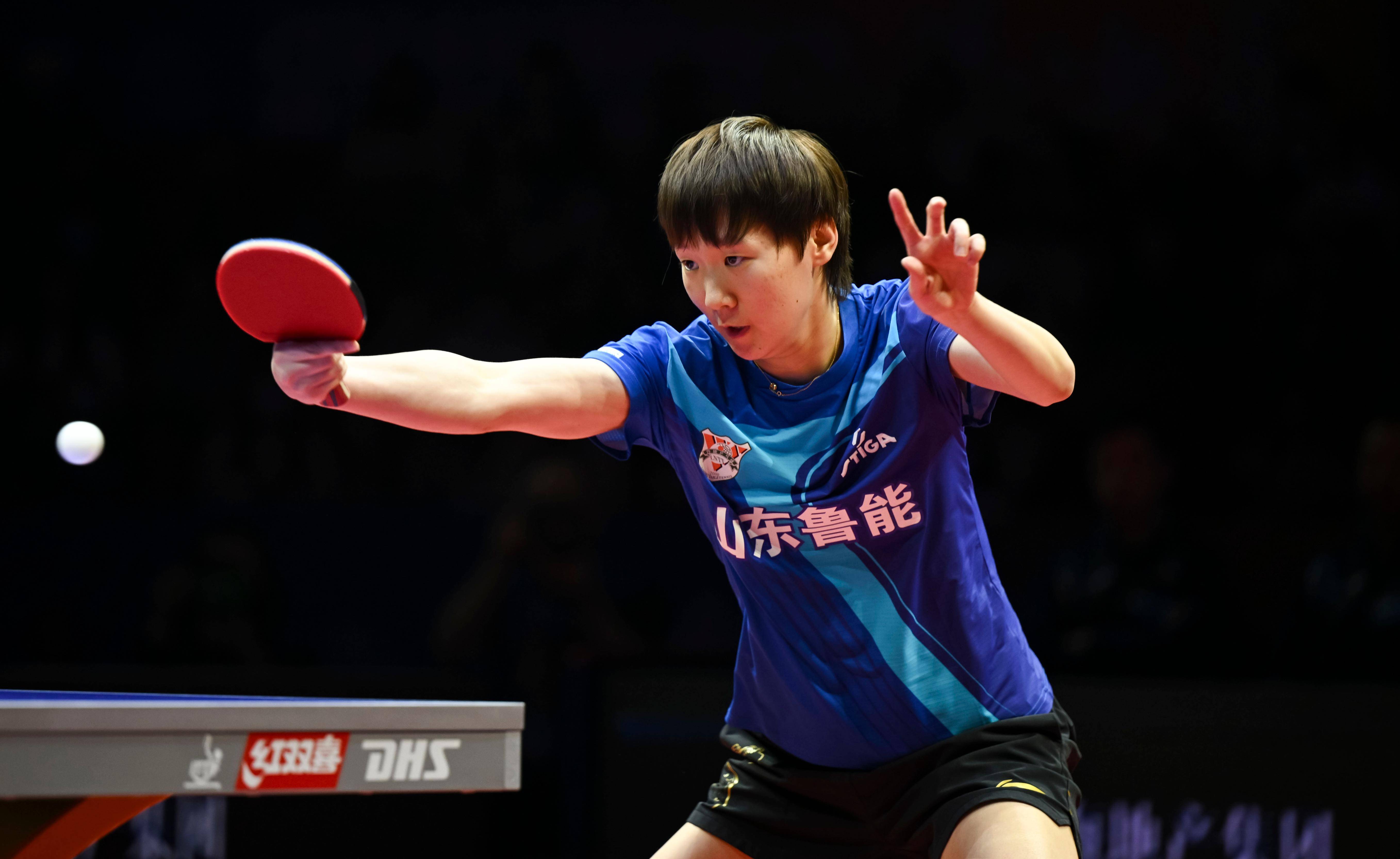 鲁能大胜，顺利晋级下一轮淘汰赛的简单介绍