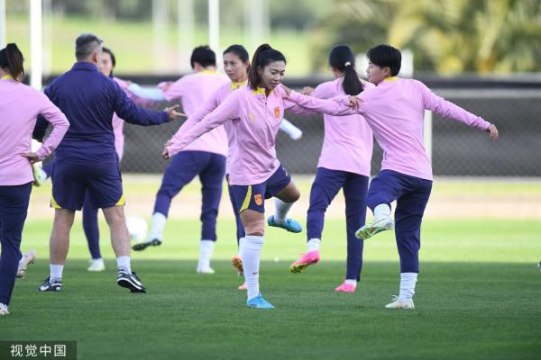 爱游戏-中国女足备战国际比赛，备受关注