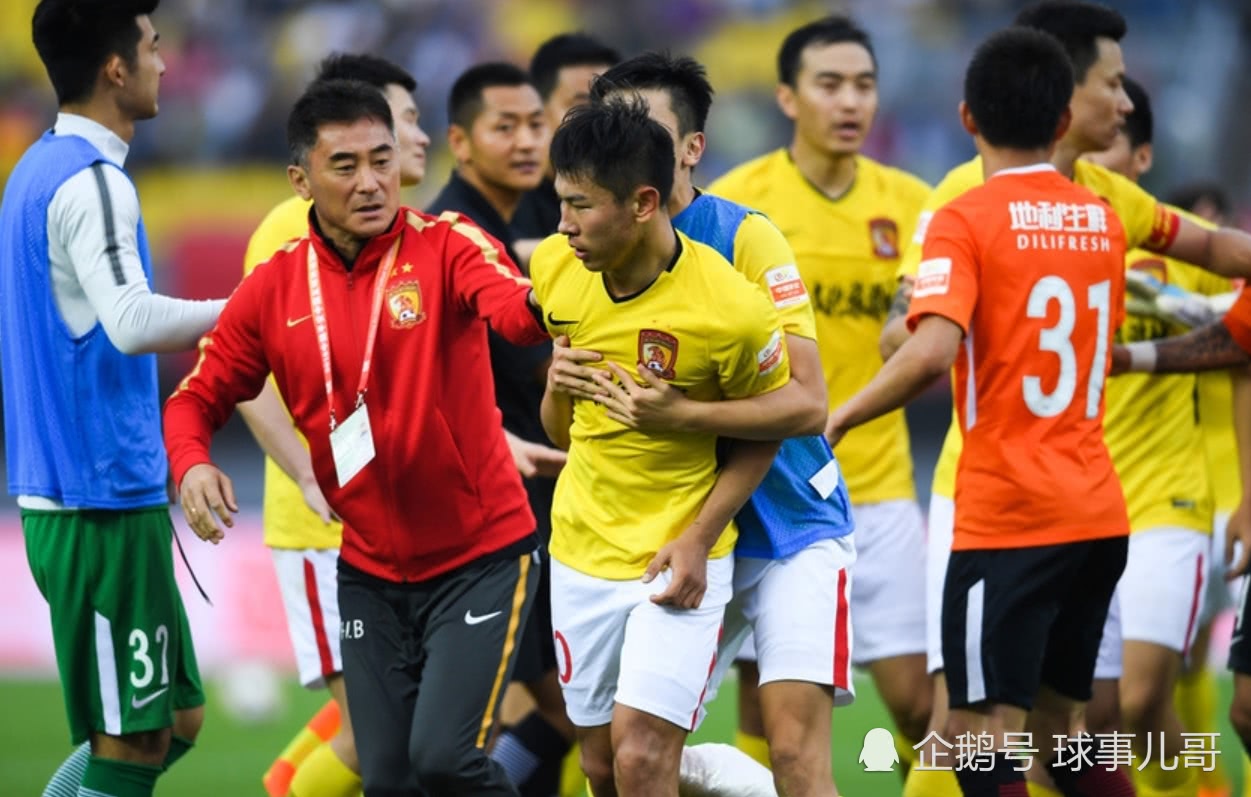 包含鲁能突袭夺取胜利领跑积分榜的词条 包含鲁能突袭夺取胜利领跑积分榜的词条