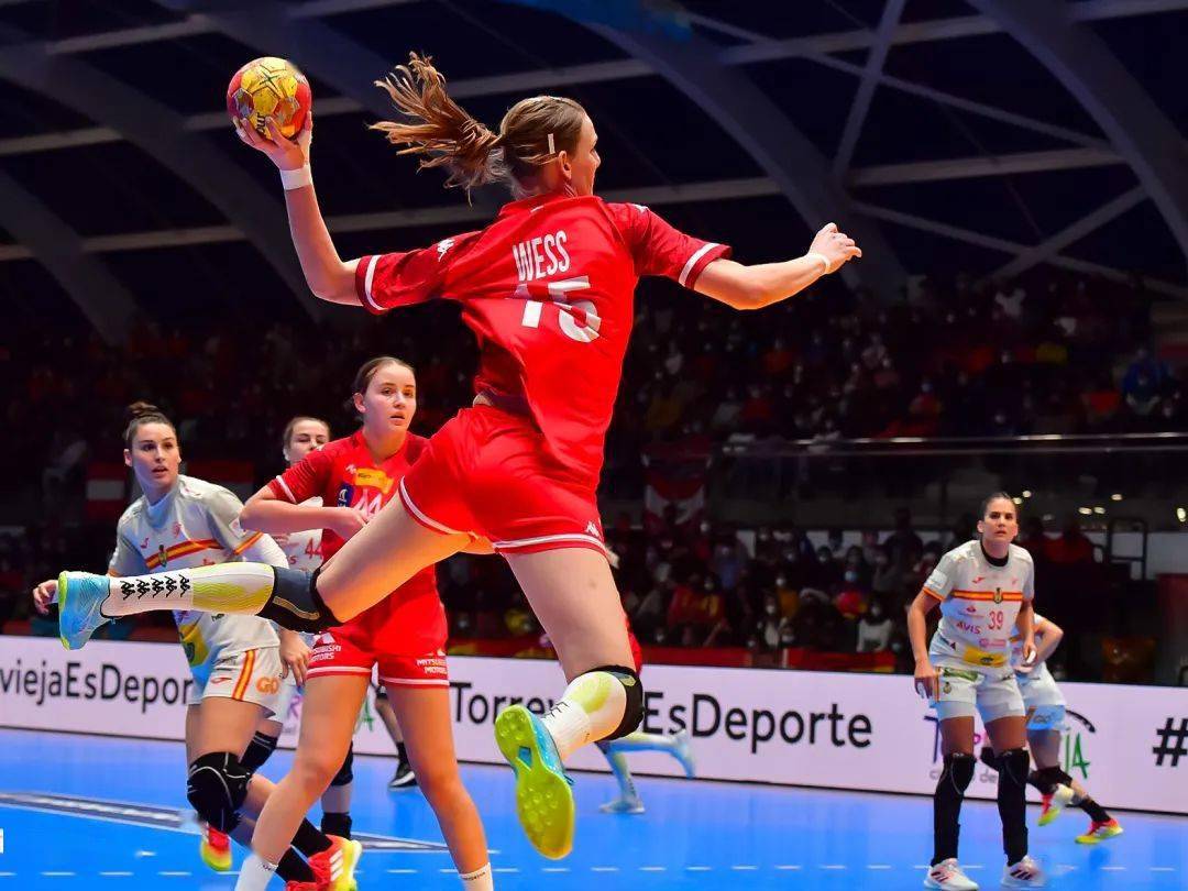 瓦朗谢纳主场胜利，士气高涨备战下一场比赛的简单介绍