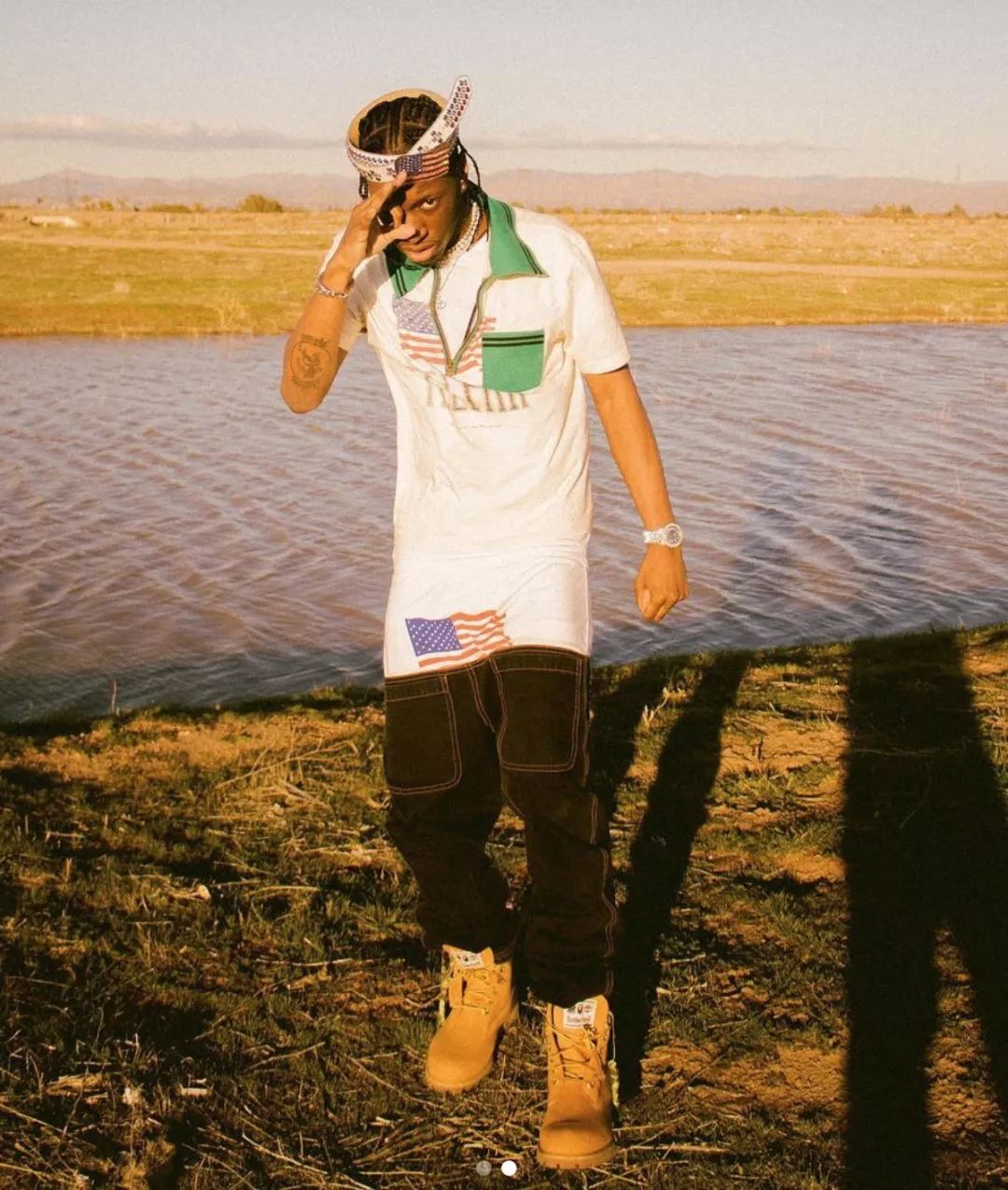 爱游戏官网-约翰尼继续高抬起脚，战绩保持不败